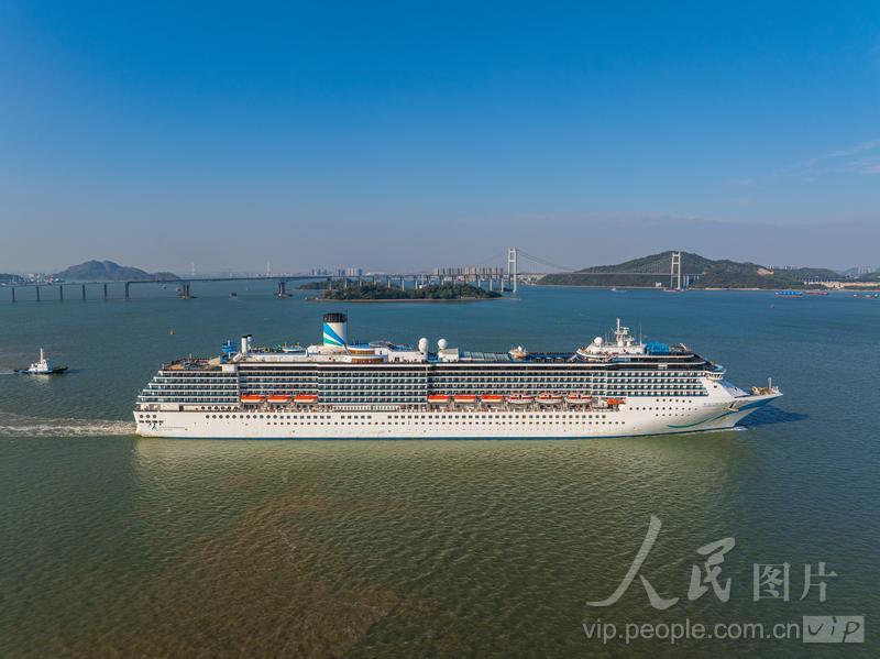 96c5f1b1fe4e482d8be7688781b74658Cbjf_m